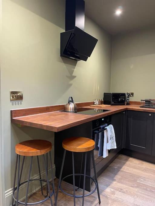 Peaceful Apartment In The Heart Of Frome Exterior photo