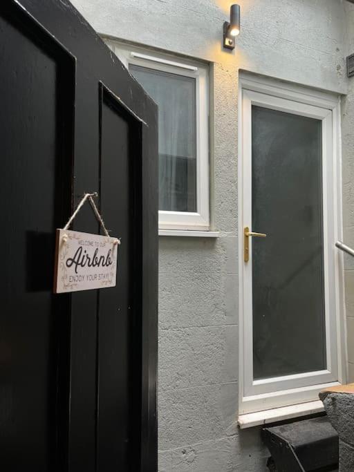 Peaceful Apartment In The Heart Of Frome Exterior photo